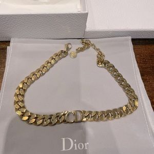 Dior Etoike choker